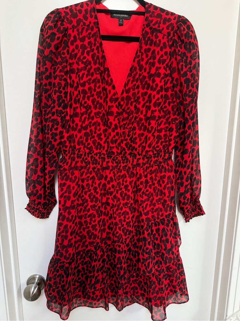 Banana Republic Red Leopard Print V-Neck Dress. Medium